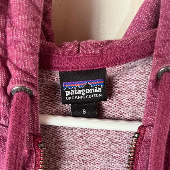 Maroon Patagonia Zip Up - Picture 3 of 3